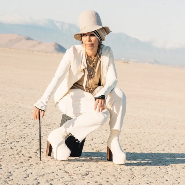 Linda Perry