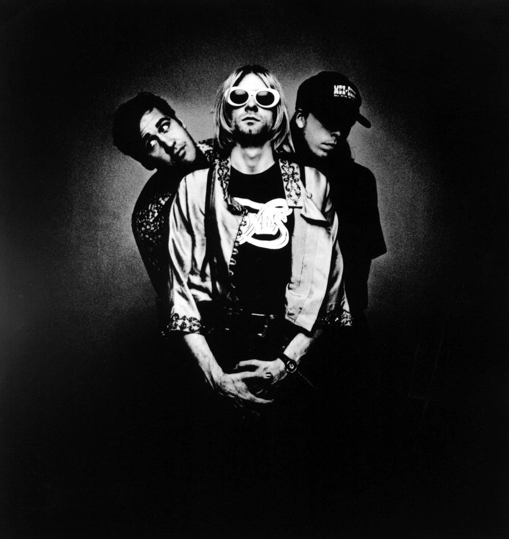 ミュージシャン NIRVANA 1996 MONOCHROME PORTRAIT DELTAXL NIRVANA 1996 MEMBERS PORTRAIT WHITE ALL SPORT X
