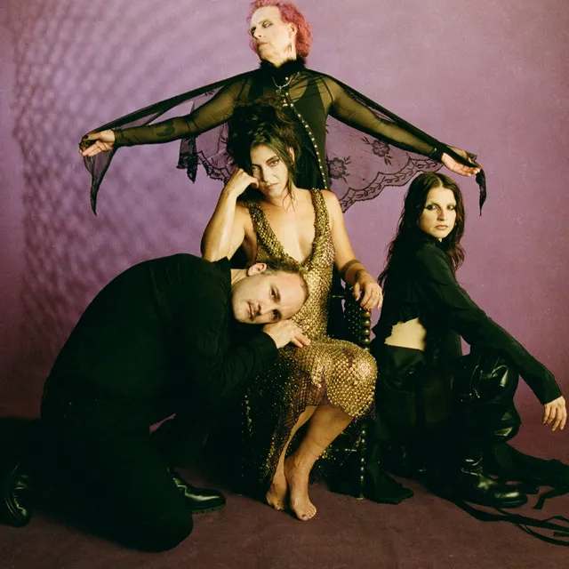 Sharon Van Etten & The Attachment Theory