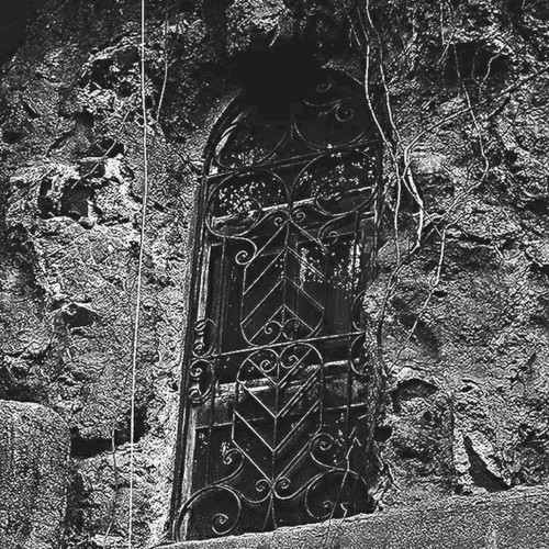 Under The Mirrors Of Forgotten Kingdom