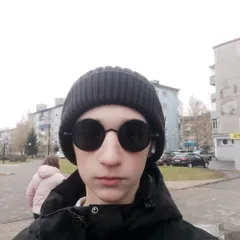 Ваня, 100м от чебуречной (Vanya, 100m from the Cheburechnaya)