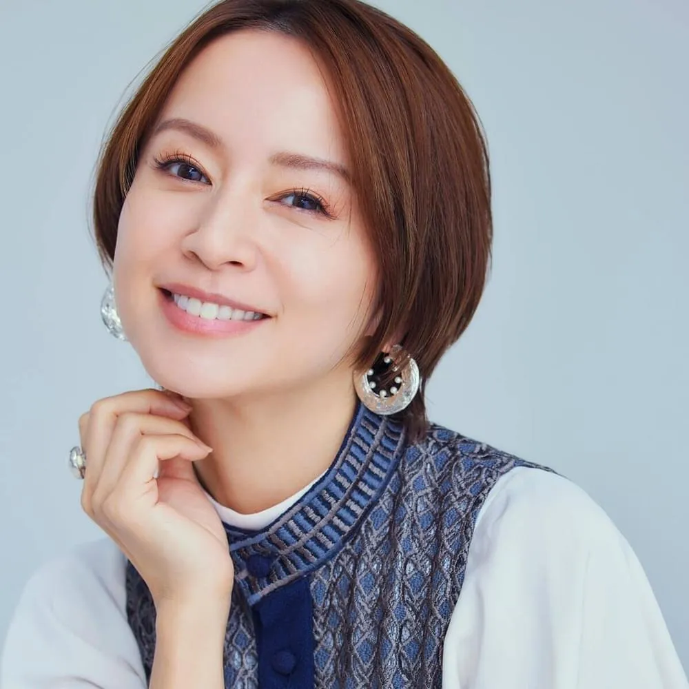 鈴木亜美 (Ami Suzuki)