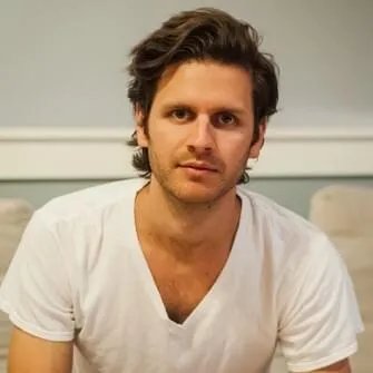 Andrew DeRoberts