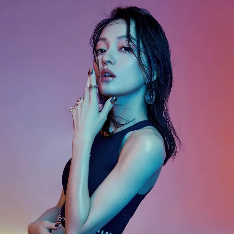 張韶涵 (Angela Chang)