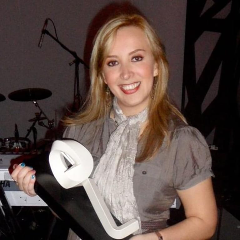 Ángela Dávalos