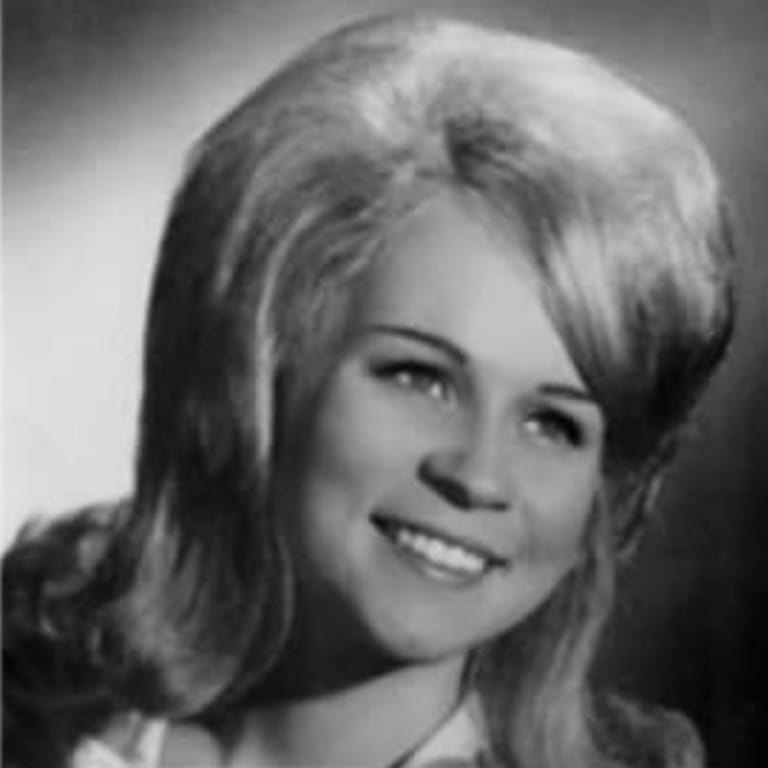 Ava Aldridge