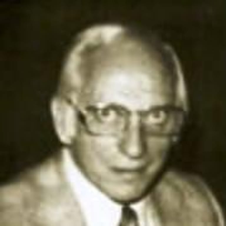 Bernie Lowe