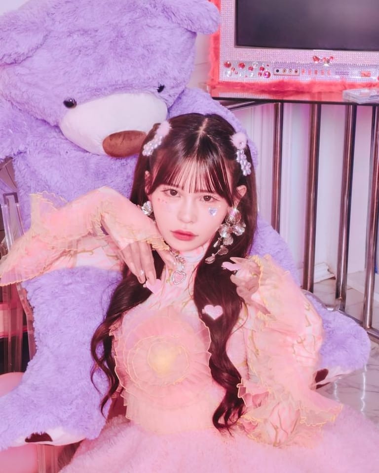 村川緋杏 (Bibian Murakawa)