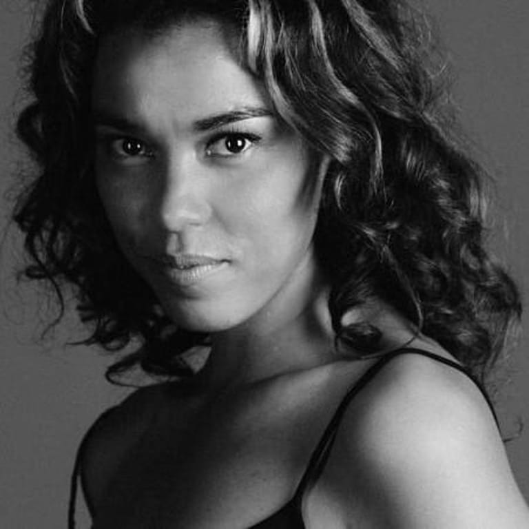 Carla Vallet