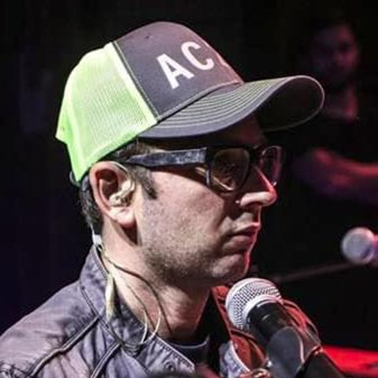 Carlos Colón