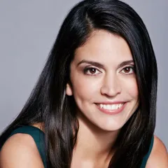 Cecily Strong