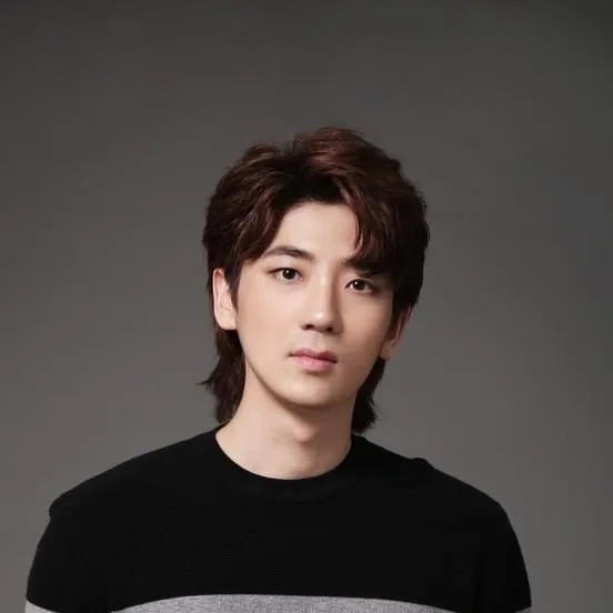 최지산 (Choi Ji San)