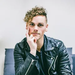 Chris Brown (Elevation)