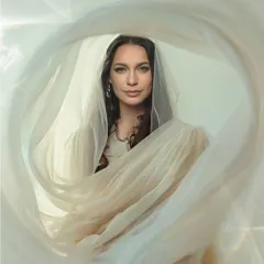 Christine D’Clario