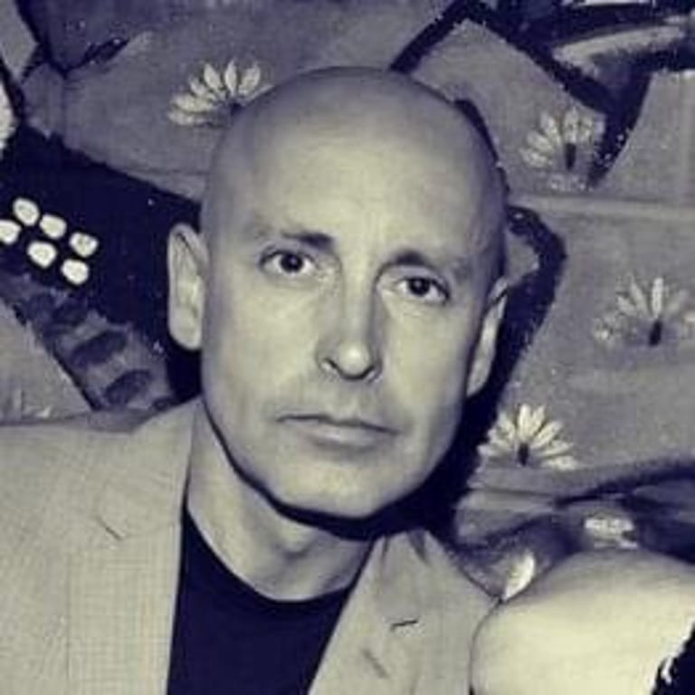 Clive Farrington