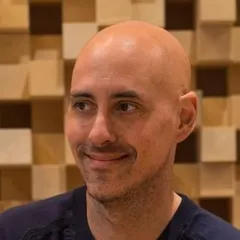 Darius van Helfteren