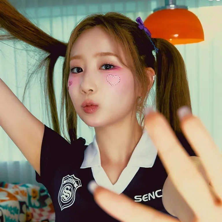 Do Hee (도희) (cignature)