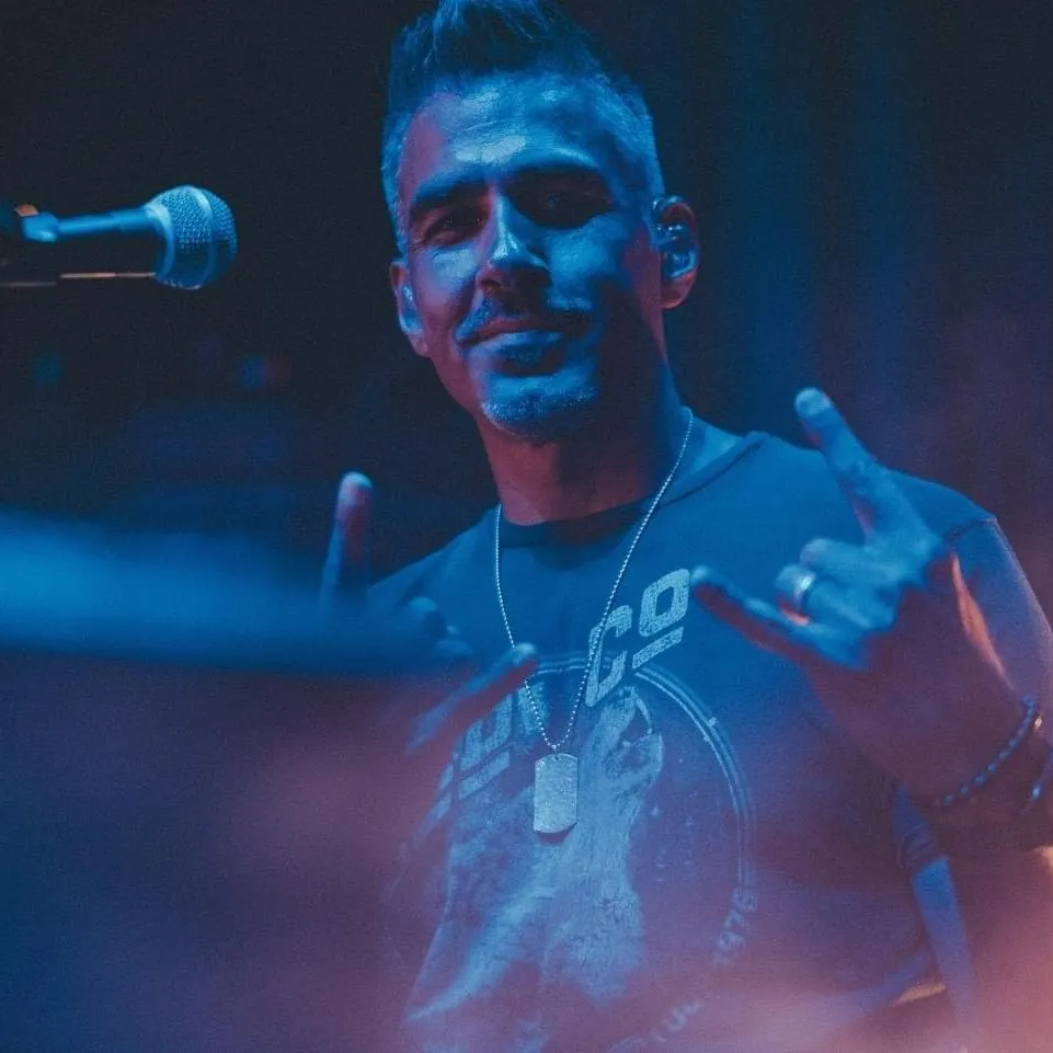 Elvio Fernandes