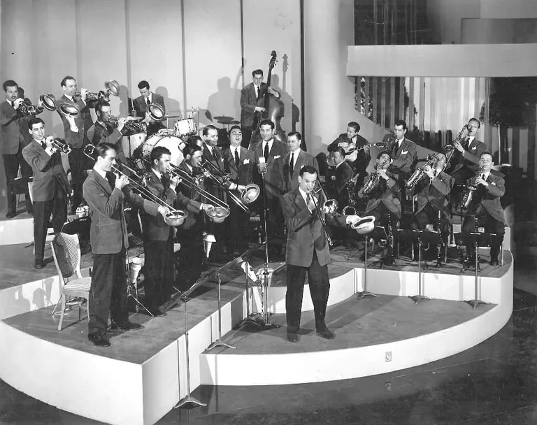Glenn Miller and His Orchestra