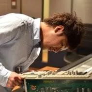 神部秀彰 (Hideaki Jinbu)