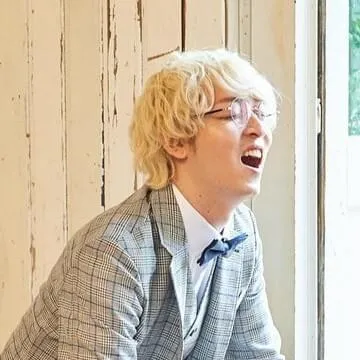 ヒゲドライバー (Hige Driver)