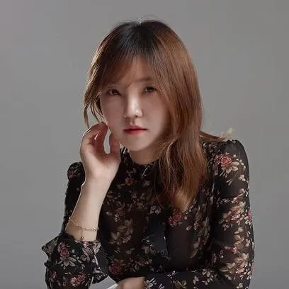 황유빈 (Hwang Yu Bin)