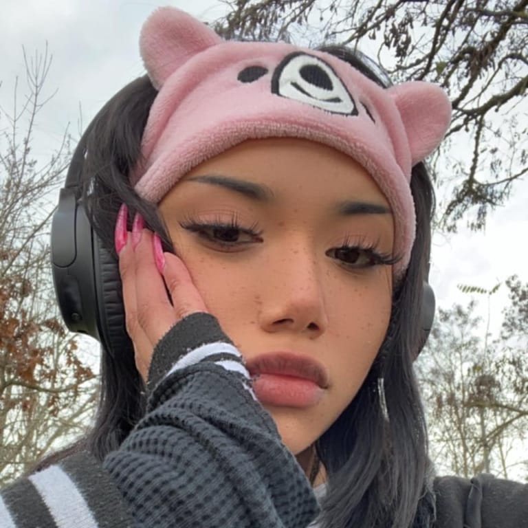 Internet Girlfriend
