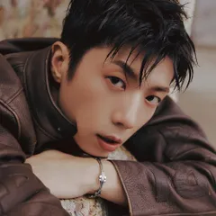 Jang Wooyoung (장우영)