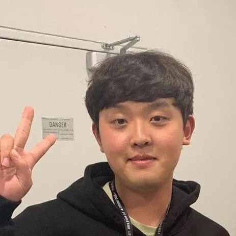 정우영 (Jeong Woo Yeong) (HYBE Studio)