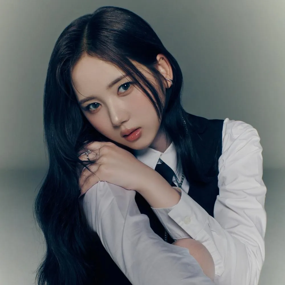 JIWOO (tripleS)