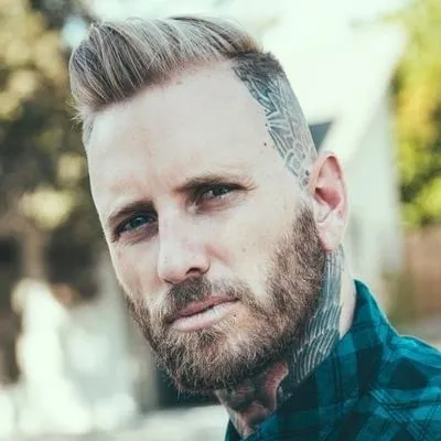 Jona Weinhofen