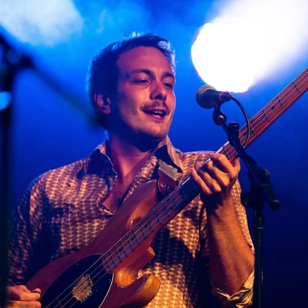 Julian Hölting