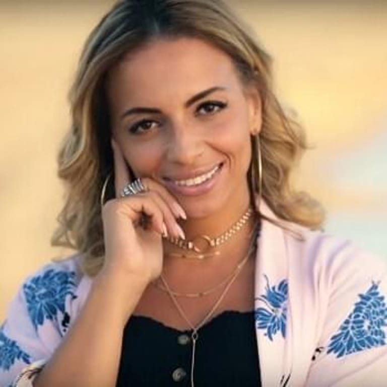 Kayna Samet
