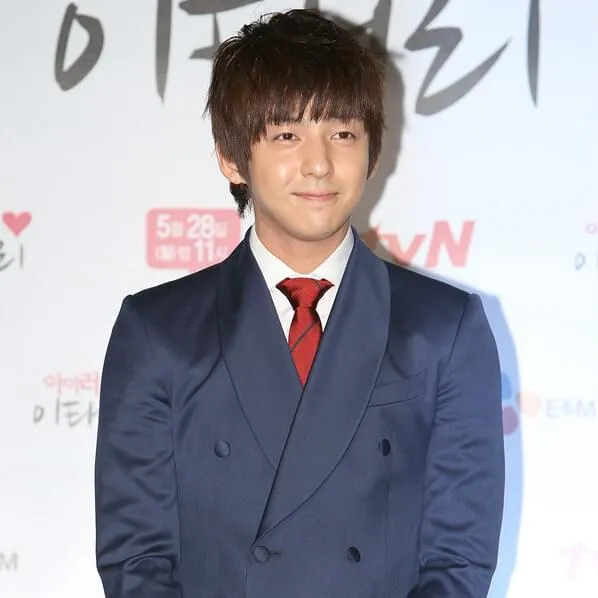 김기범 (Kim Ki Bum)