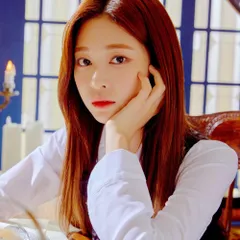 Kim Minju (김민주)