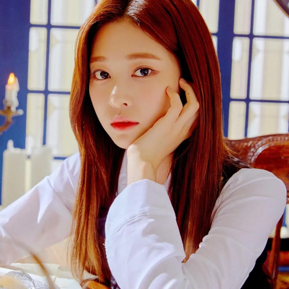 Kim Minju (김민주)