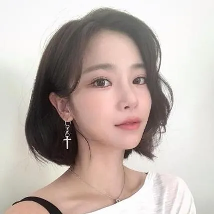 김소리 (Kim So Lee)