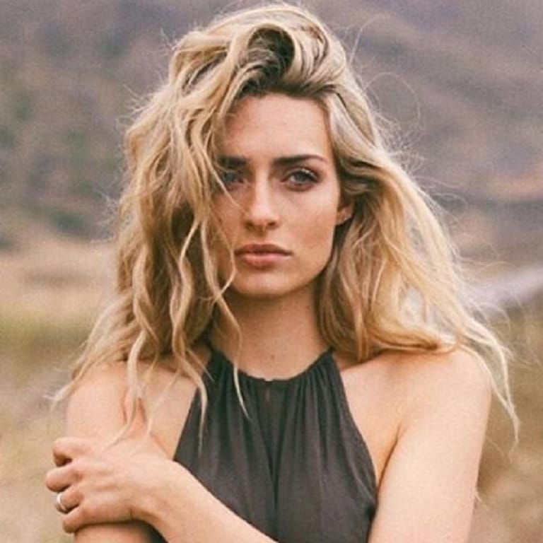 Kirsten Collins