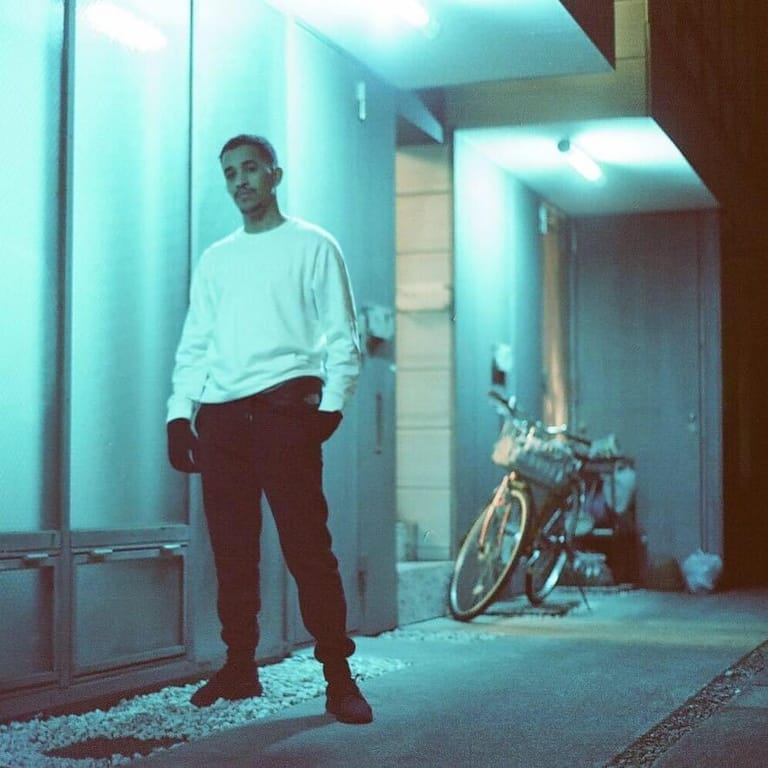 L$30
