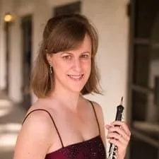 Lara Wickes