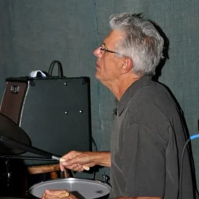 Larry Atamanuik