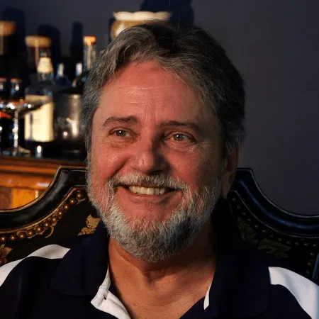 Larry Byrom