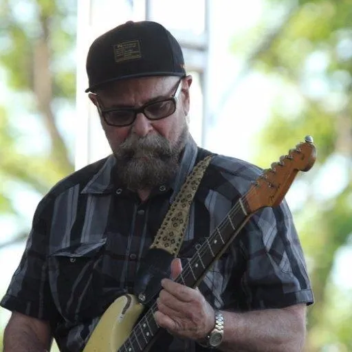 Larry Taylor