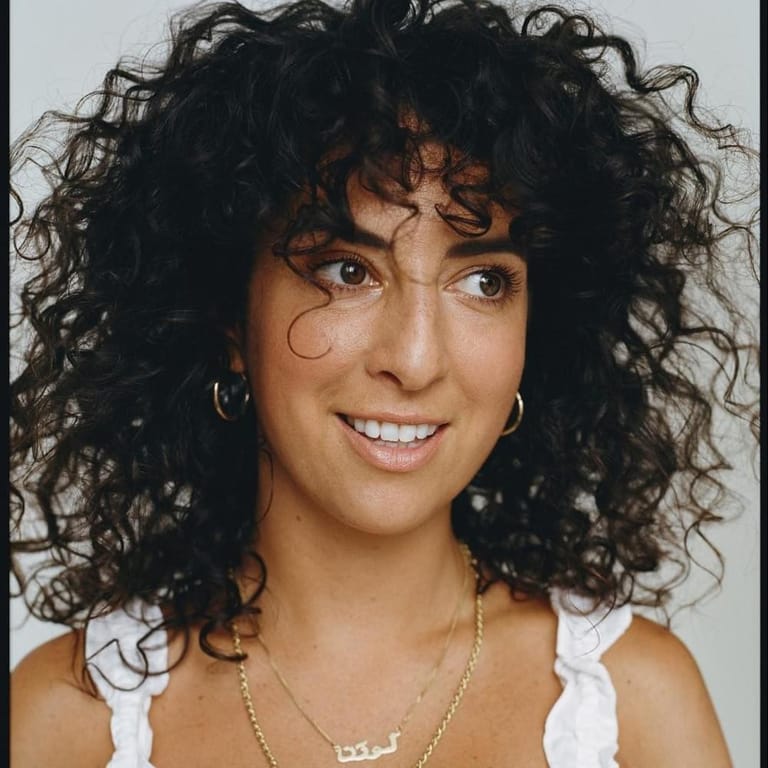 Lauren Nikrooz