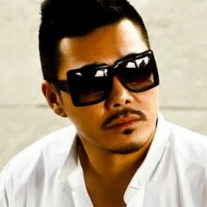 Lee Hyeon Do (이현도)