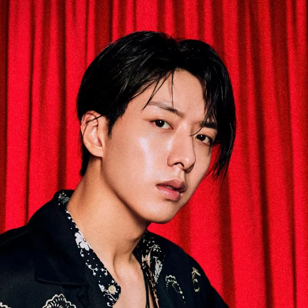 LEE JUNG SHIN (이정신)