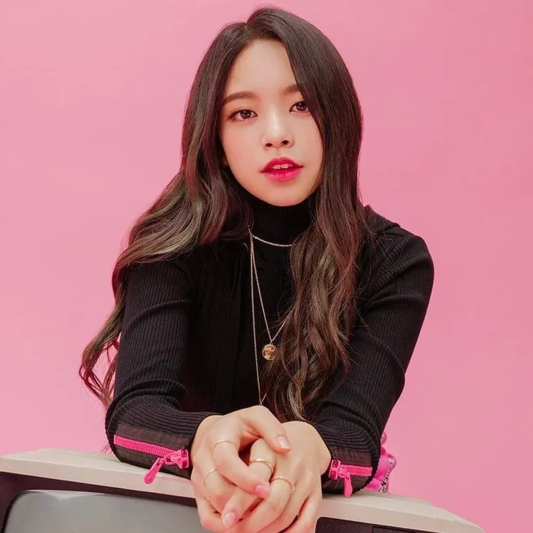 Linlin (Cherry Bullet)
