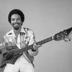 Louis Johnson (Bassist)
