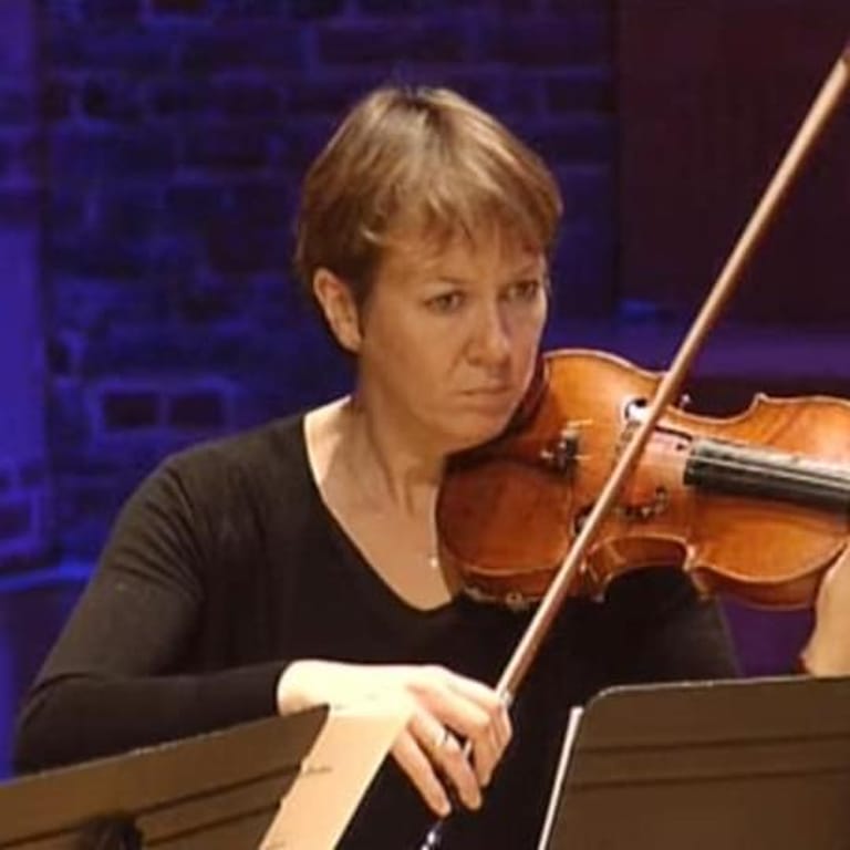 Louise Shackelton