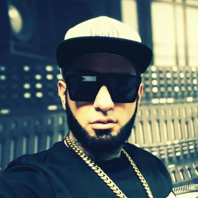 Maestro Yek